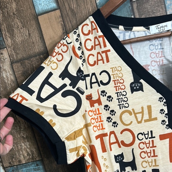 Graphic Print Short Sleeve cat nightgown small - Picture 6 of 16